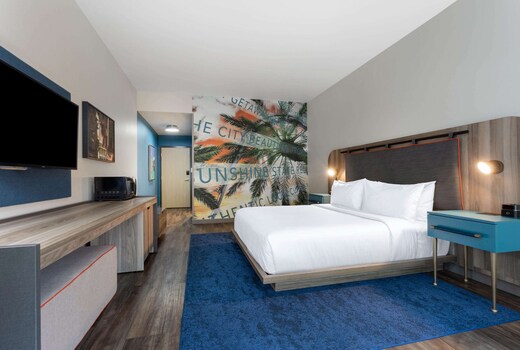 TRYP by Wyndham Orlando