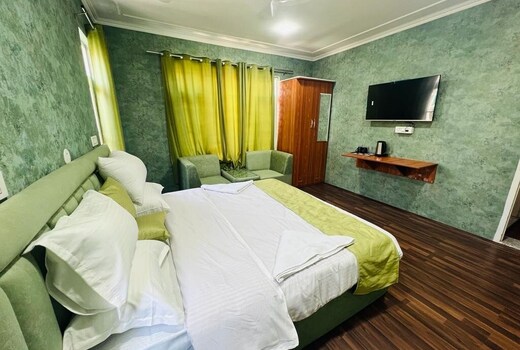 Meet Inn near Srinagar Airport