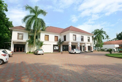 VIJAYA PARK HOTEL