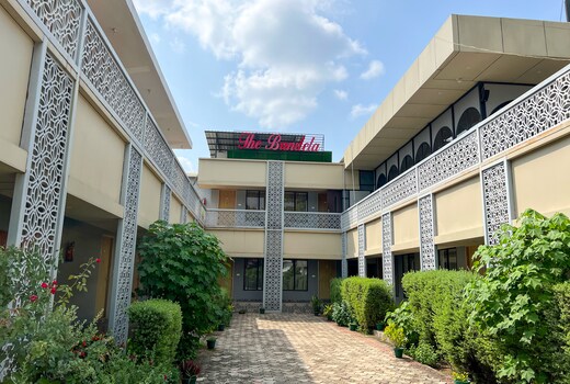 HOTEL THE BUNDELA