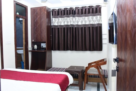 Hotel Ora Inn