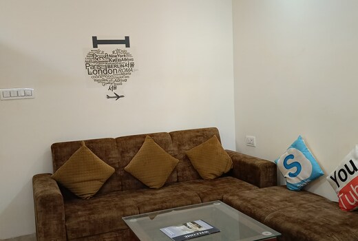 Homlee Budget friendly 1BHK Near Laxman jhula