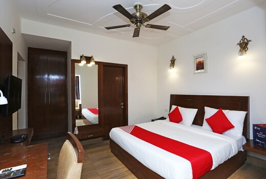 Hotel O by OYO The Green Majestic
