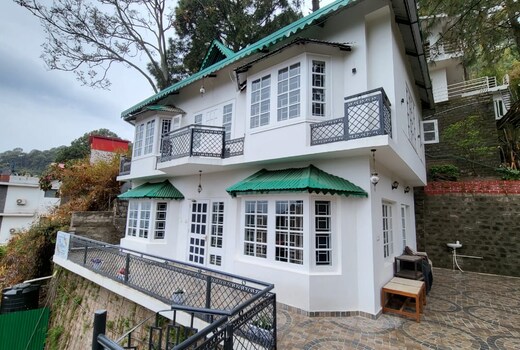 Wildflower | Premium Rooms in a Villa