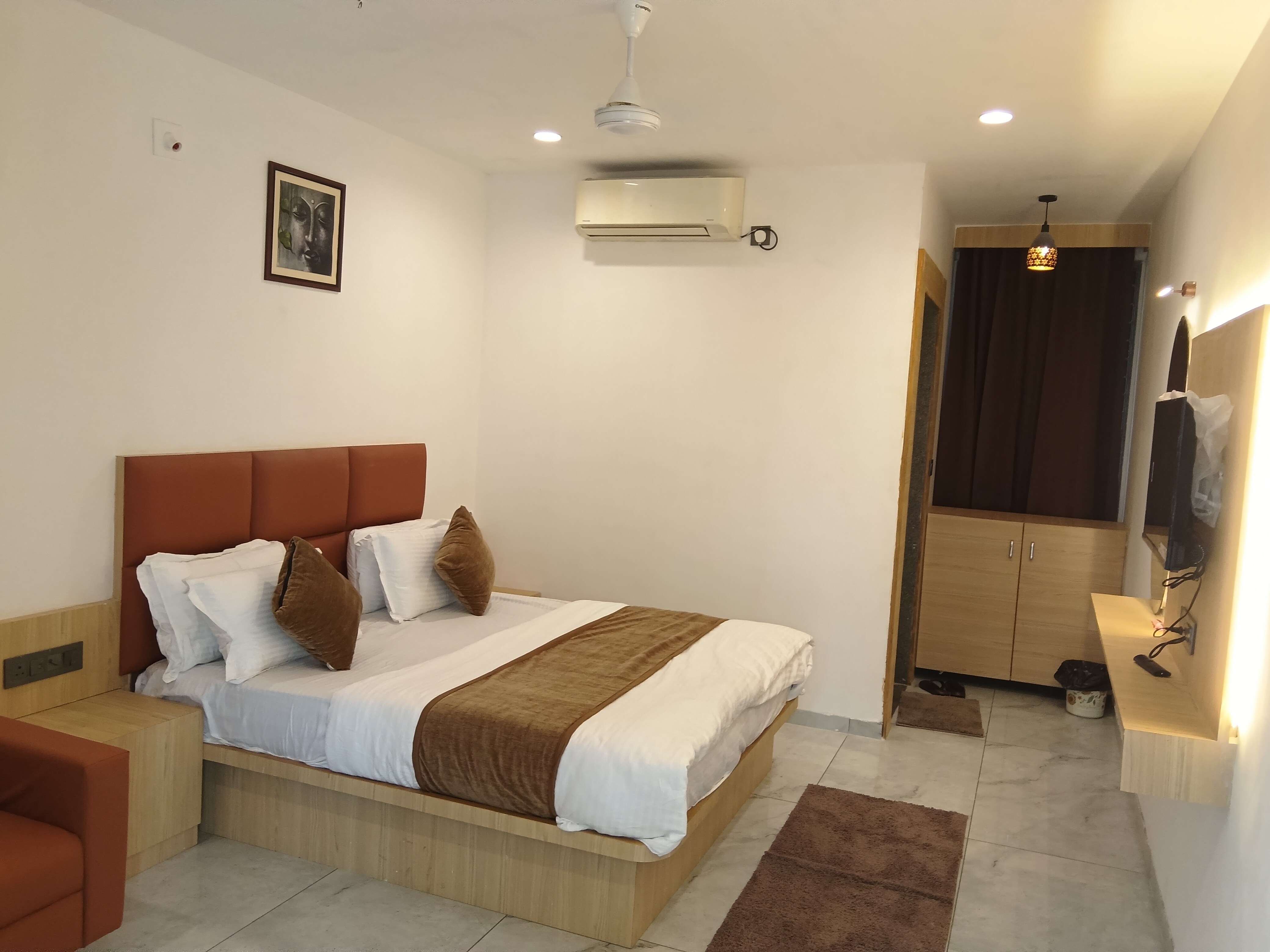 Hotel Grand Nilgiri AC Rooms