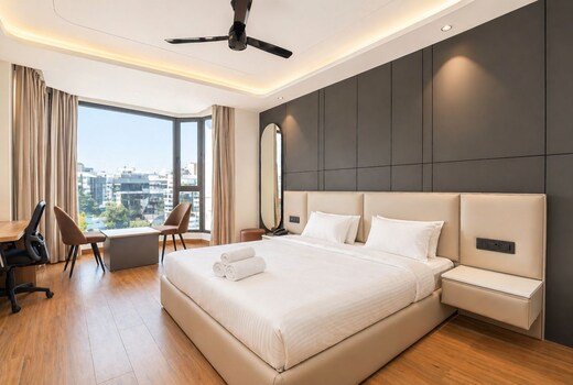 Melange Hotel - Golf course road