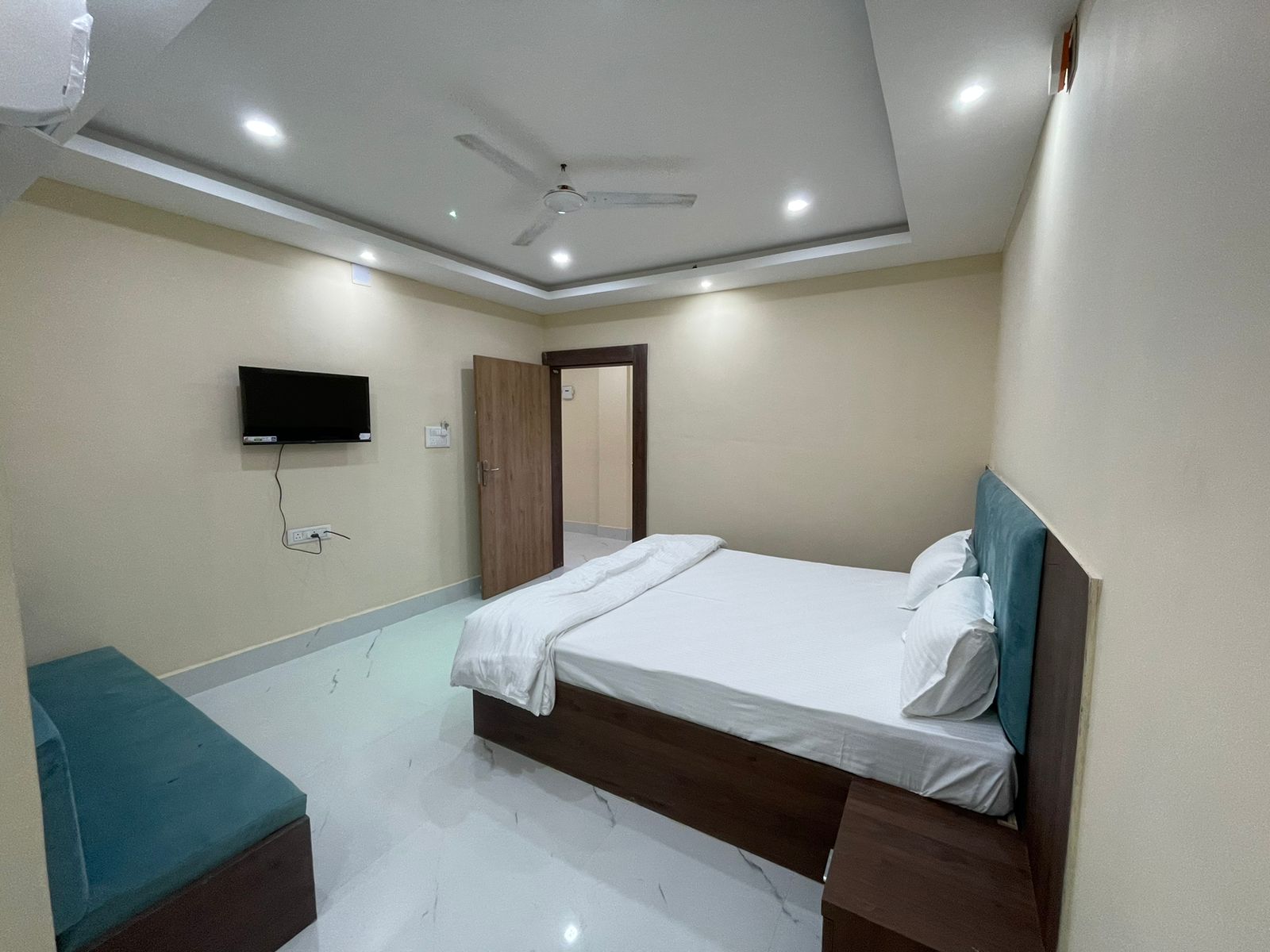 Hotel S D Homes (Sukadev Homes)