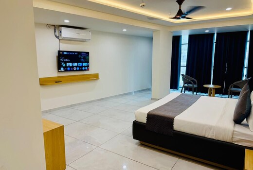 Hotel Sky Comfort Inn