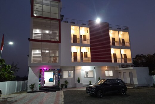 Kuber Resort