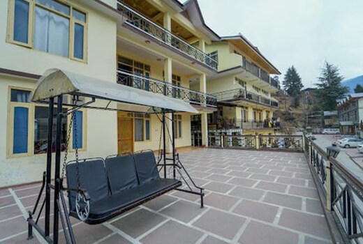 Hotel Sumeera Inn Manali