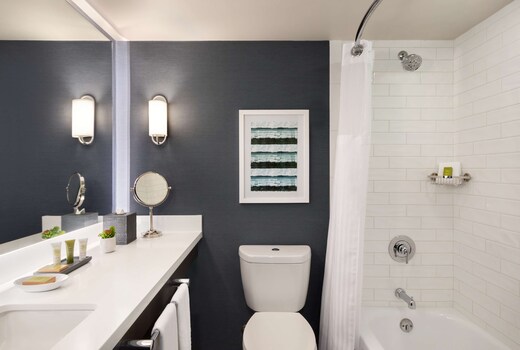 Hotel Champlain Burlington, Curio Collection by Hilton
