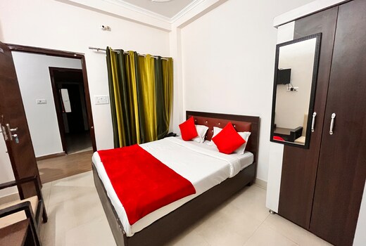 Hotel Pantao Stays Tapovan