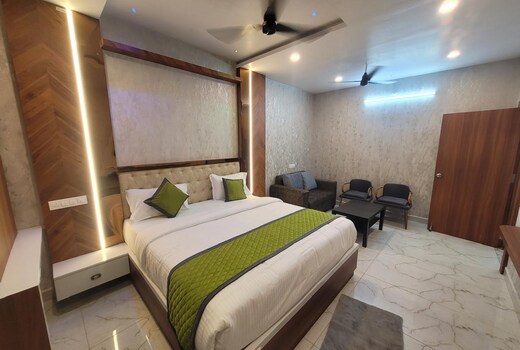 KARTHIKEYA GRAND