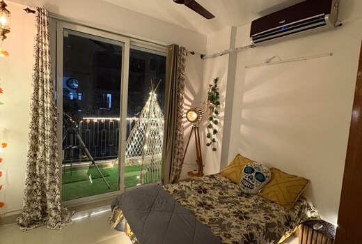 The Petiole Space
