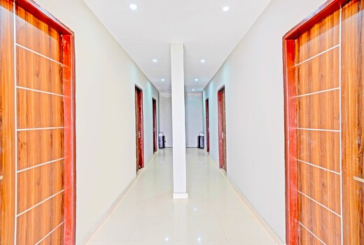 Hotel O Shree Jee Inn Guest House