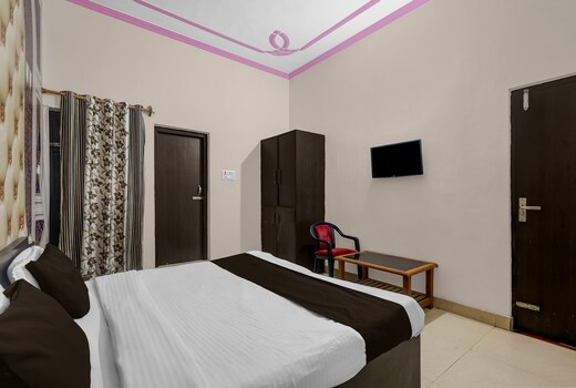 Hotel O Shree Shyam Madhav