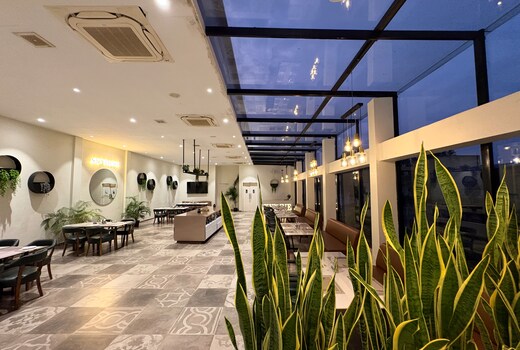 THE AMBER HOTEL