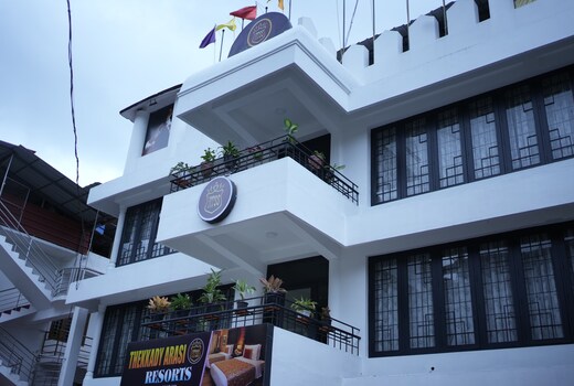 Thekkady Arasi