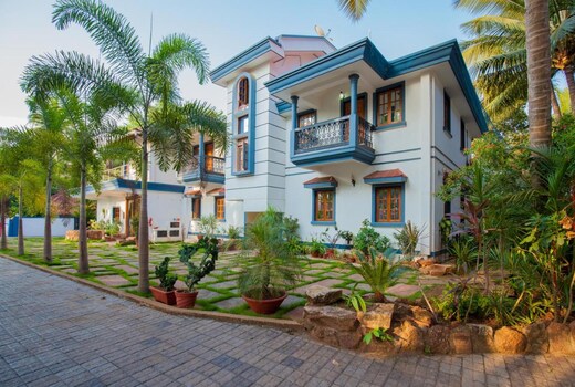 Mistral Holidays Apartment | Rooms & Caretaker