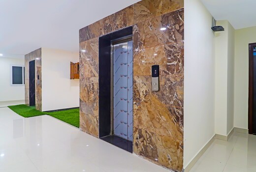 Hotel O Karan Suites