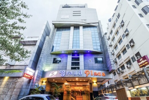 Grand Plaza