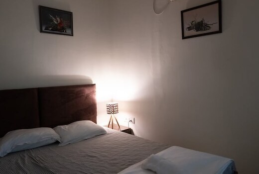 2 Bedroom Home||Ferny Home