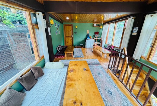 The Hamlet Stay