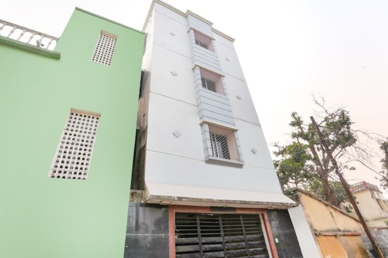 Alaka Guest House