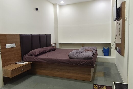 HOTEL LUVKUSH INN NEAR ITWARI RAILWAY STATION