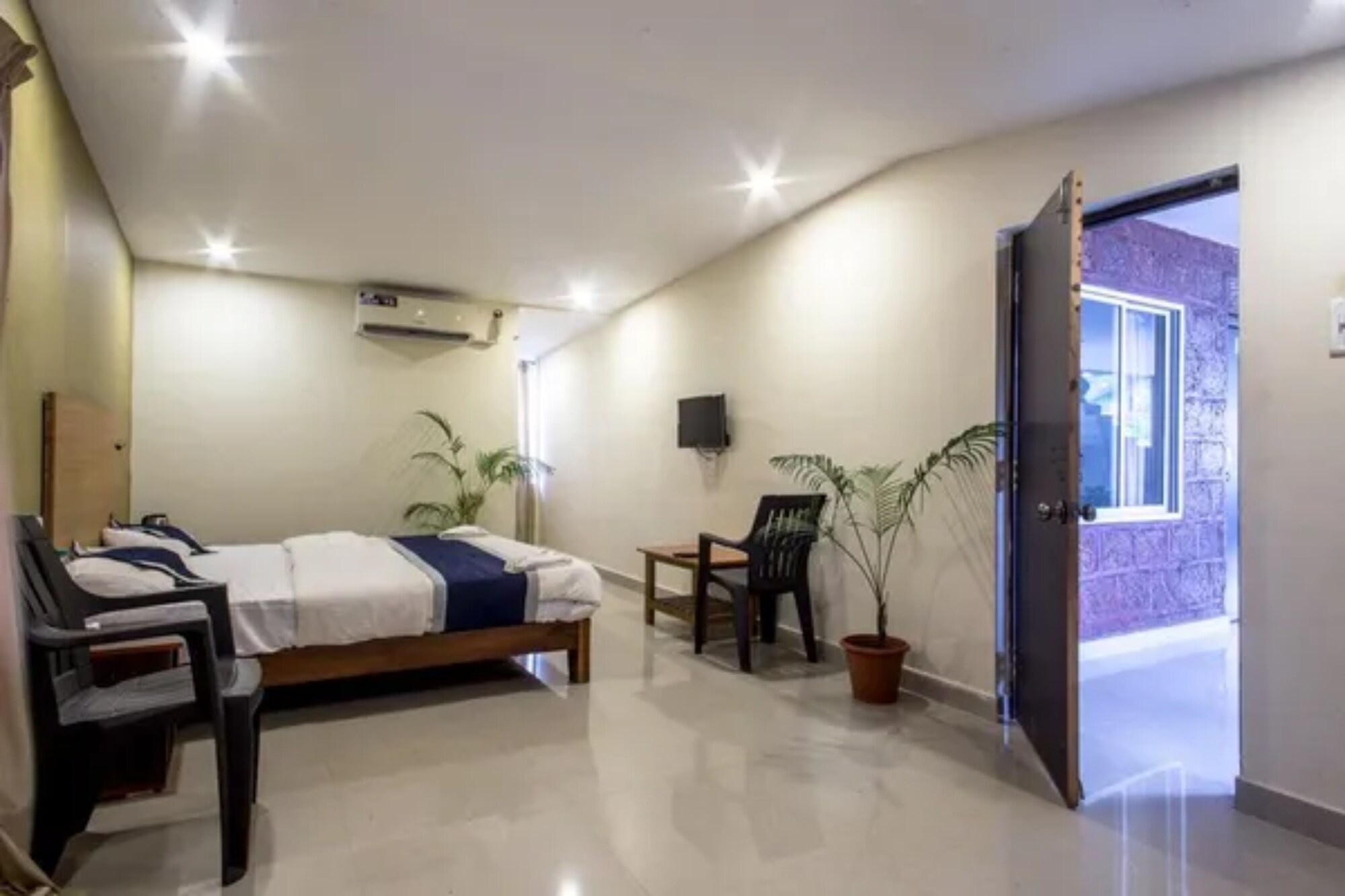 FabHotel Kartik Resort