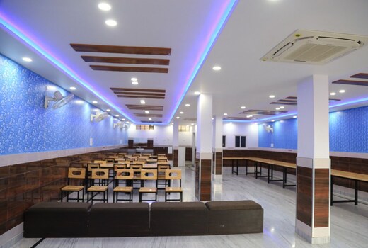 SAMRAT HOTEL AND RESTAURANT