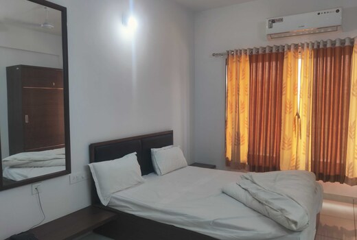 HOTEL O ROYAL INN
