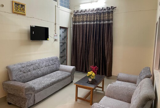 Ramalay | Entire 2BHK Apartment Near Ram Temple