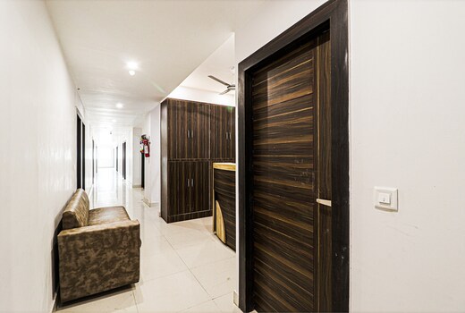 Hotel Oak Wood