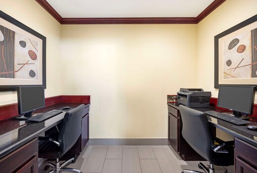 Best Western Plus Pratt
