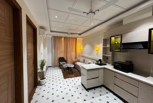 The Lodgers | 1BHK Apartment Near Ramada Sector 45