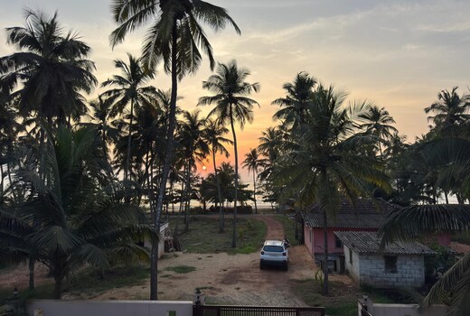 Blue Pearl Beach Homestay