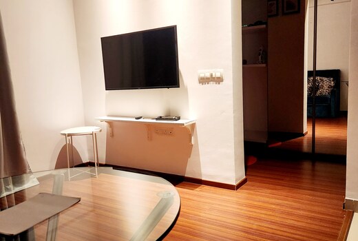 Nest Neo Studio @ Amanora Mall