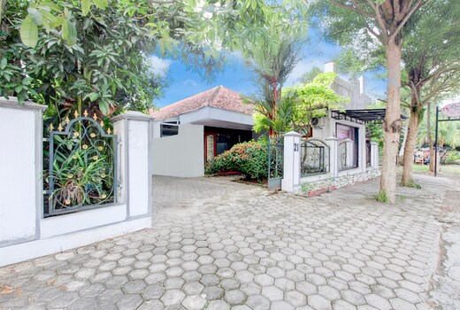 Hotel O Putri Kinasih