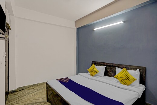 RAJ HOTEL VIP