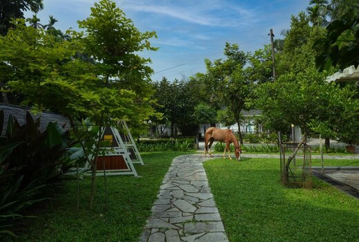 Royad Calicut Farm House - Premium Resort with Pool Inside a Farm