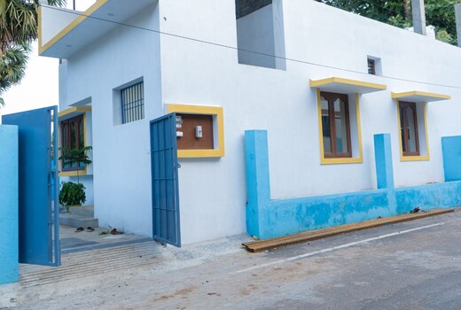 Paradise Palm Tree home Stay