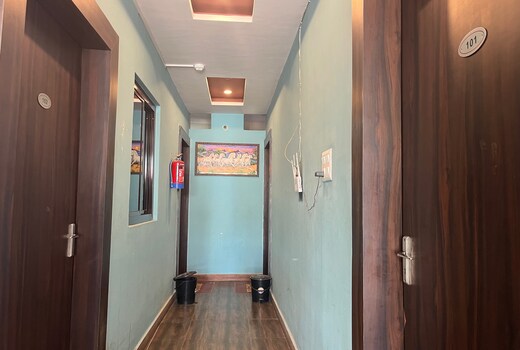 SAKSHAM GUESTS HOUSE