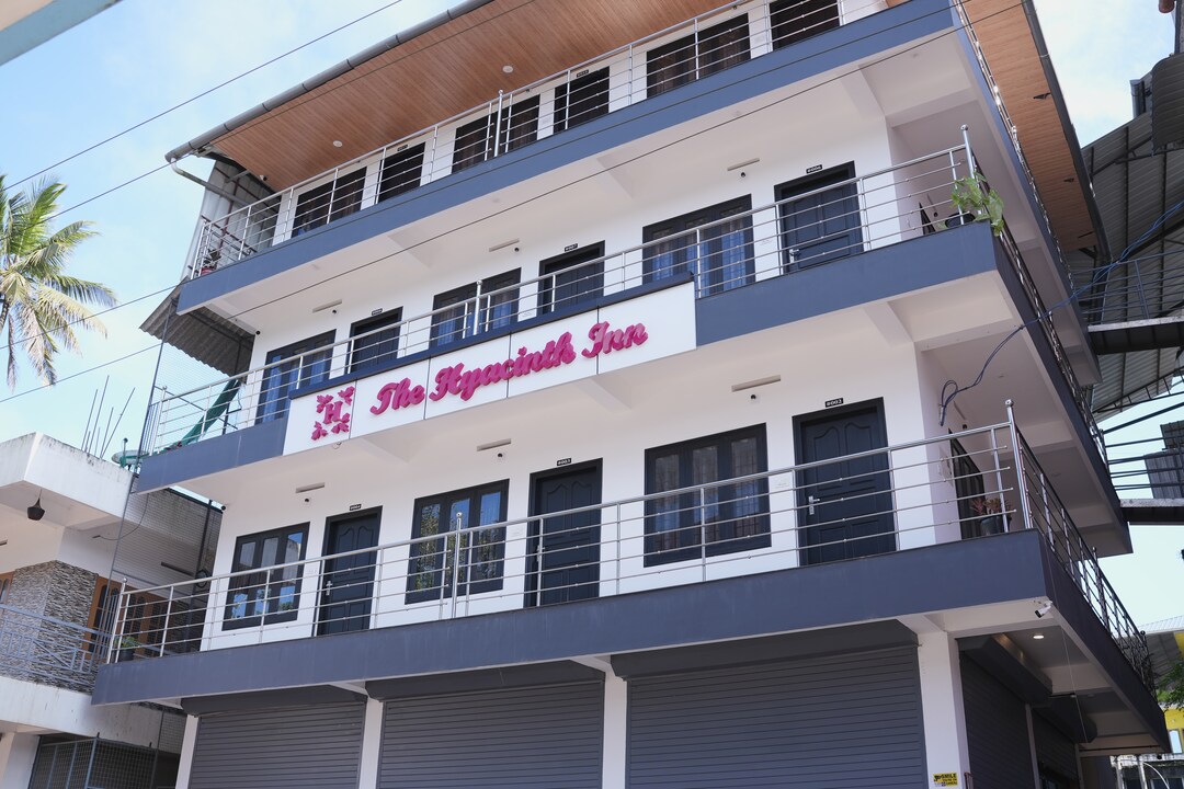 THE HYACINTH INN