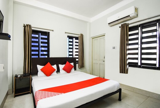 Hotel O Pradhan Palace