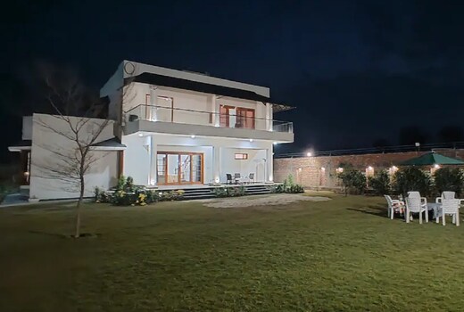 Gauri Farms