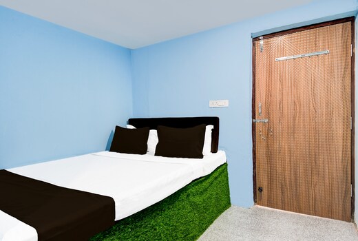 SPOT ON Hotel Shree Krishna