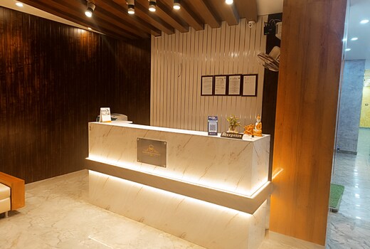 Mayna Hotel And Banquet