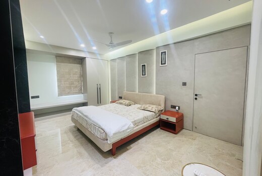 Woodlands Apartment