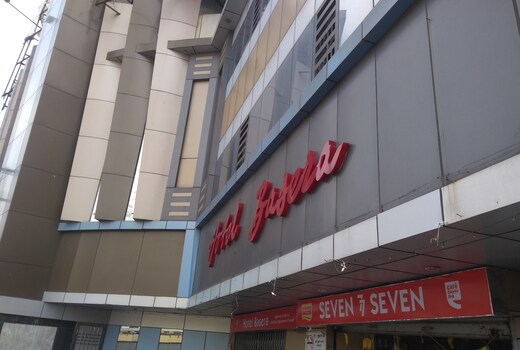 Hotel Basera